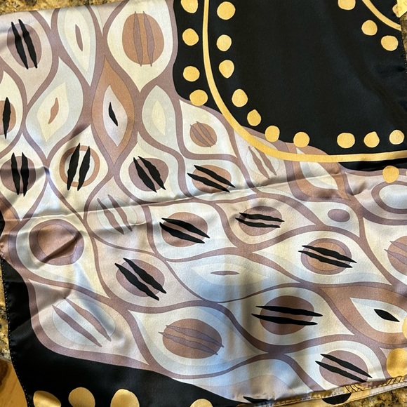 FreyWille Silk Scarf NWOT - Picture 5 of 5